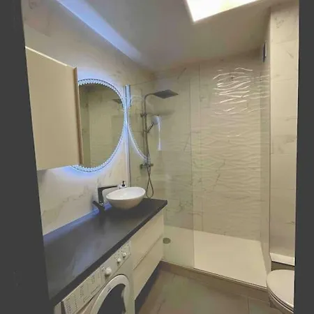 Apartment Le Lys - Cosy Et Atypique A Moulin-les-metz Moulins-les-Metz